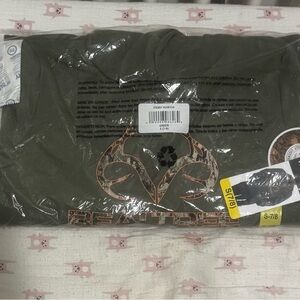 Realtree Olive Graphic Tee
